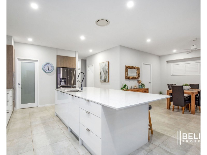 36 Paradise Parade, Jacobs Well QLD 4208