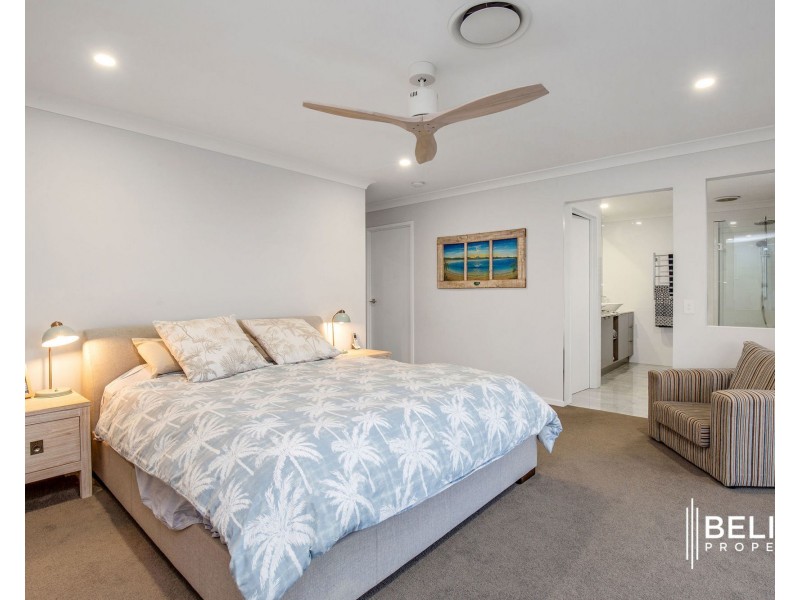 36 Paradise Parade, Jacobs Well QLD 4208