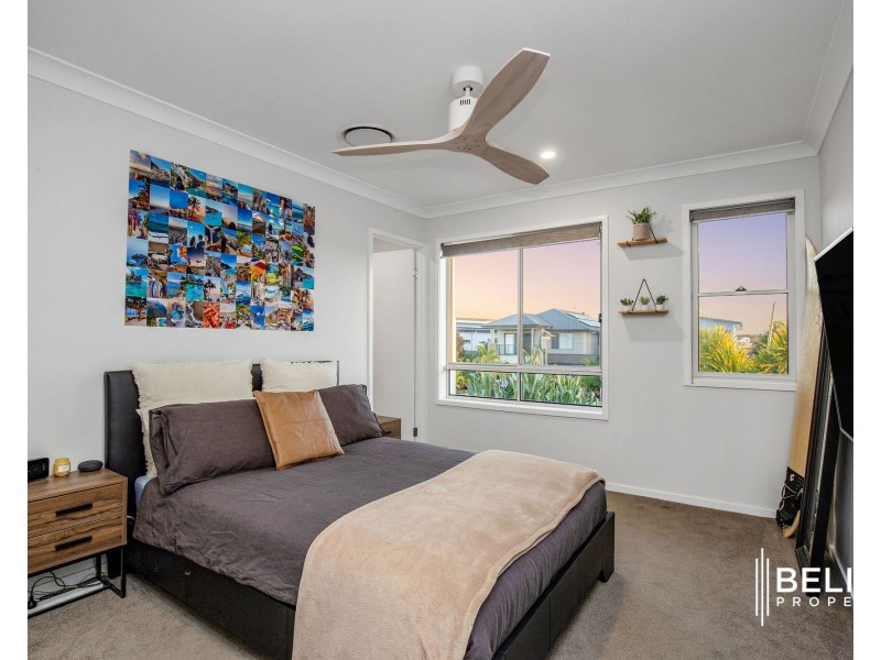 36 Paradise Parade, Jacobs Well QLD 4208