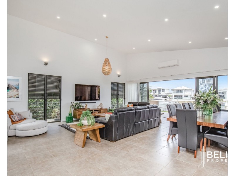1 Windward Place, Jacobs Well QLD 4208