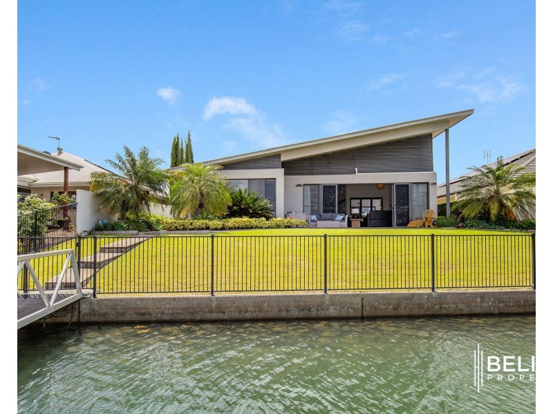 1 Windward Place, Jacobs Well QLD 4208