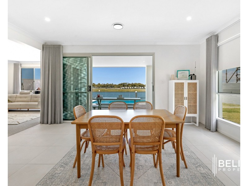 142 Paradise Parade, Jacobs Well QLD 4208