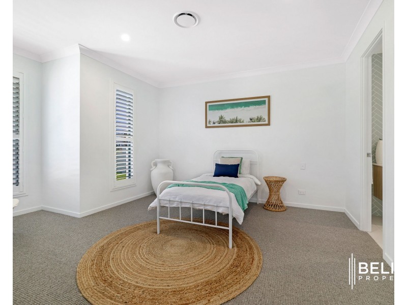 142 Paradise Parade, Jacobs Well QLD 4208
