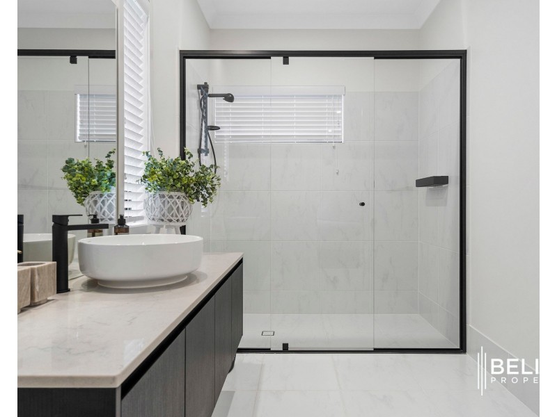 40 Sundown Place, Jacobs Well QLD 4208