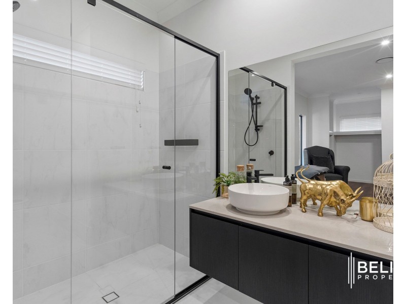 40 Sundown Place, Jacobs Well QLD 4208