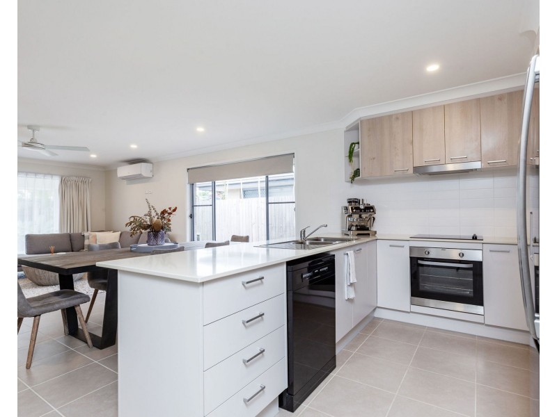 43 Helmore Road, Jacobs Well QLD 4208
