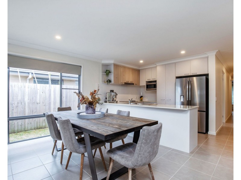 43 Helmore Road, Jacobs Well QLD 4208
