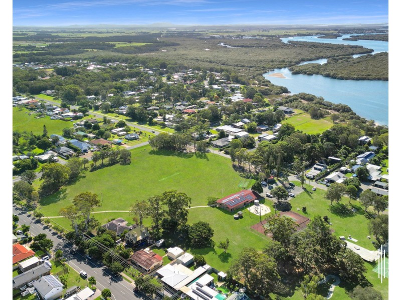 1090 Pimpama Jacobs Well Road, Jacobs Well QLD 4208