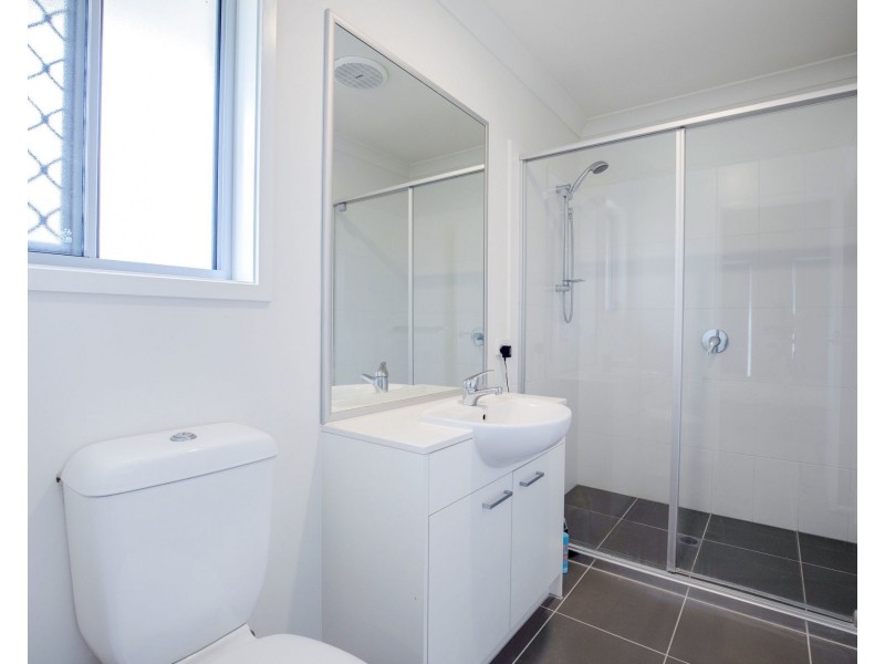 21 Seabright Circuit, Jacobs Well QLD 4208