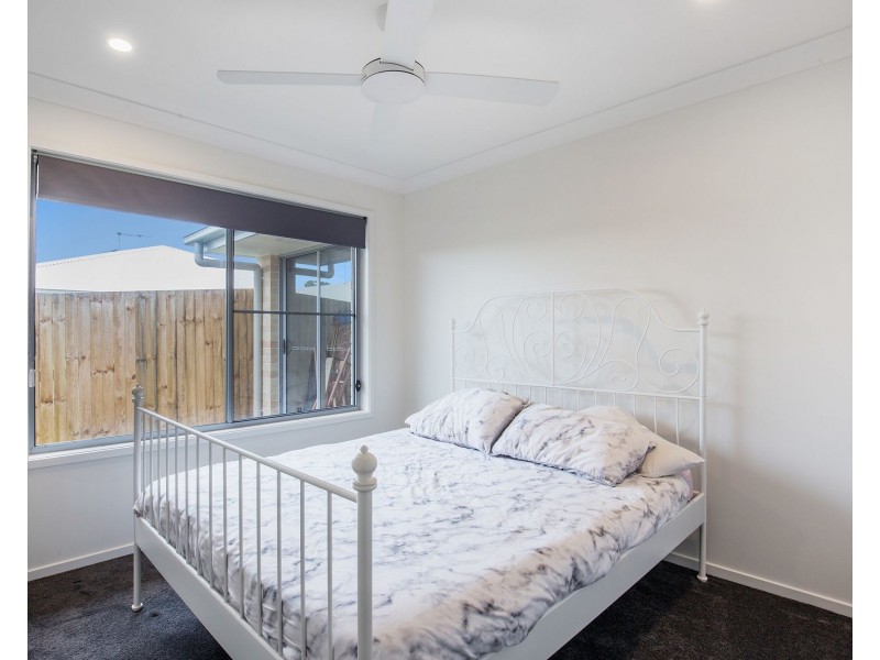 21 Seabright Circuit, Jacobs Well QLD 4208