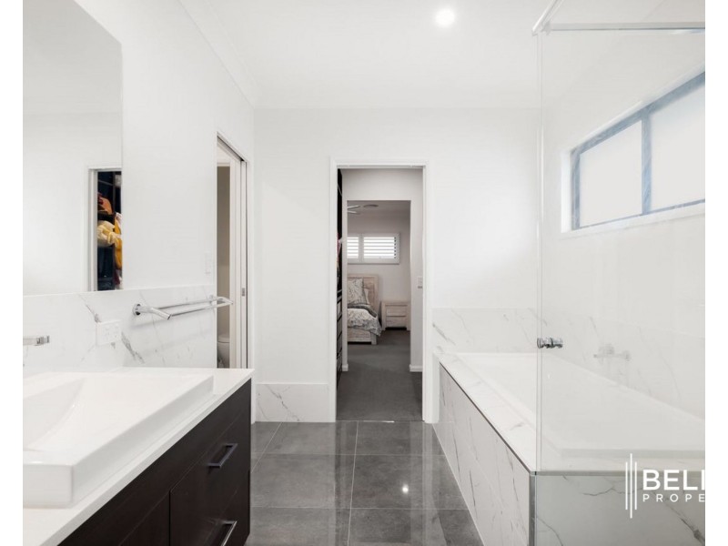 43 Poinciana Place, Jacobs Well QLD 4208