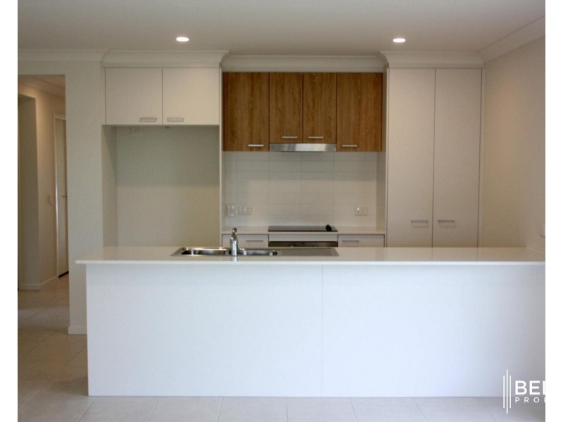 2 Seabright Circuit, Jacobs Well QLD 4208