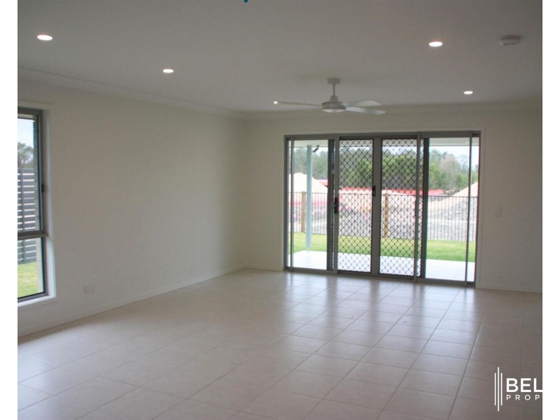 2 Seabright Circuit, Jacobs Well QLD 4208