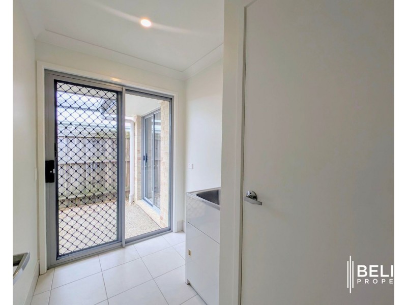 2 Seabright Circuit, Jacobs Well QLD 4208