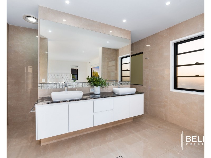 42 Sundown Place, Jacobs Well QLD 4208