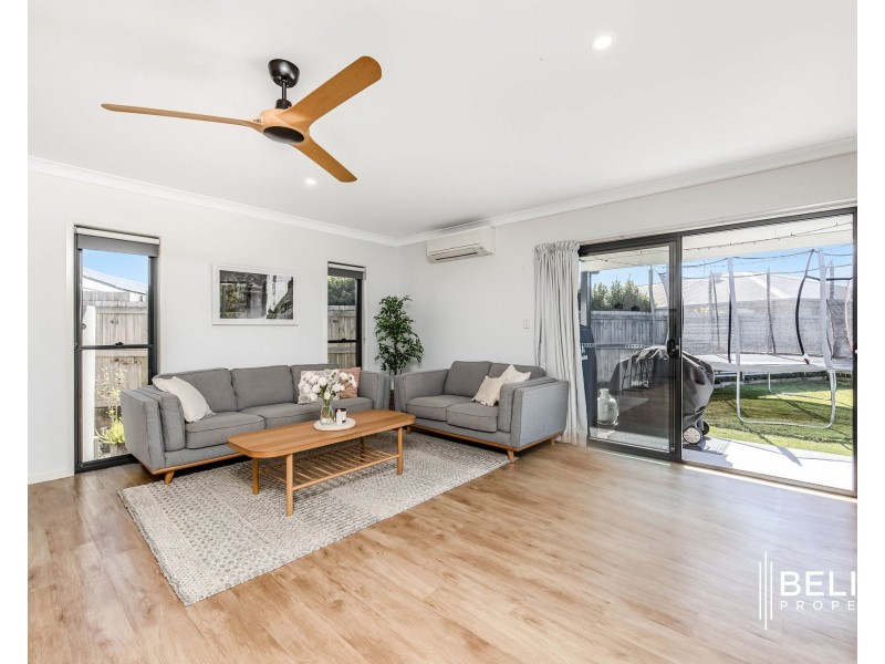 39 Seabright Circuit, Jacobs Well QLD 4208