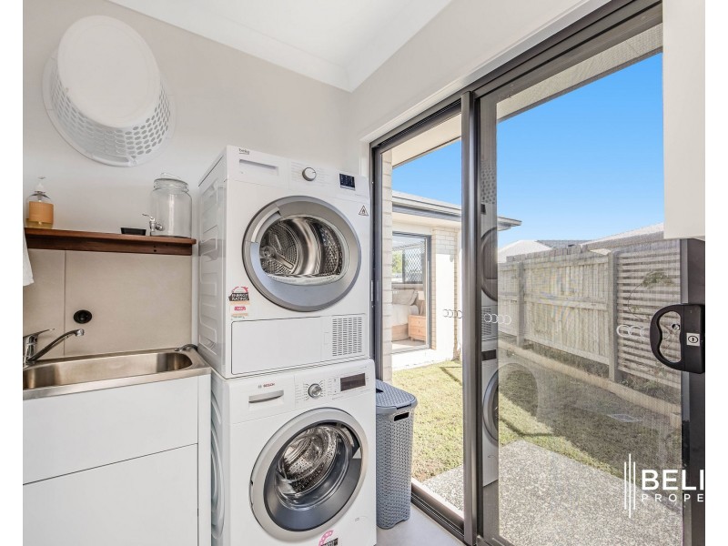 39 Seabright Circuit, Jacobs Well QLD 4208