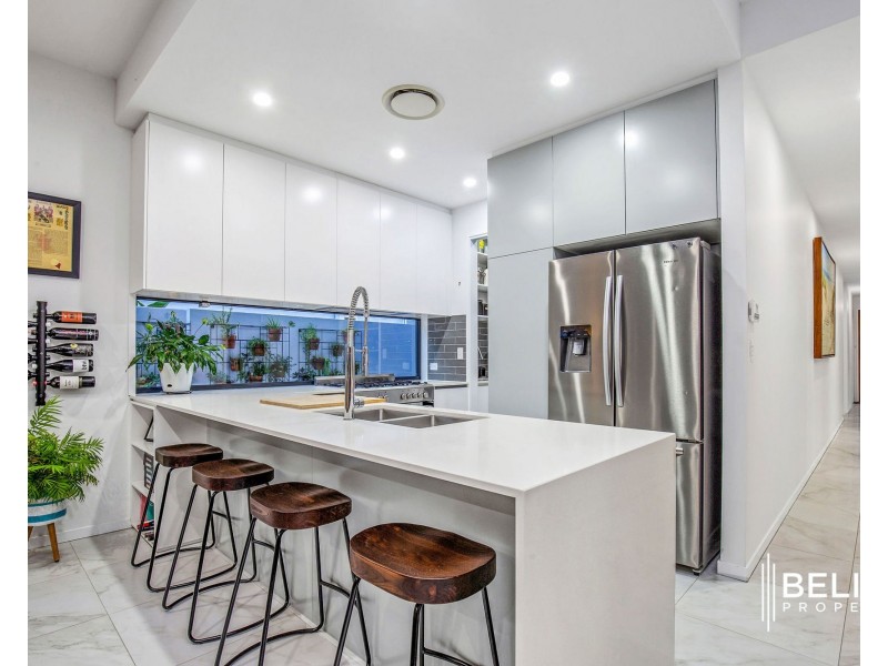 12 Paradise Parade, Jacobs Well QLD 4208