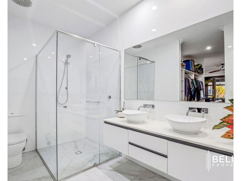 12 Paradise Parade, Jacobs Well QLD 4208