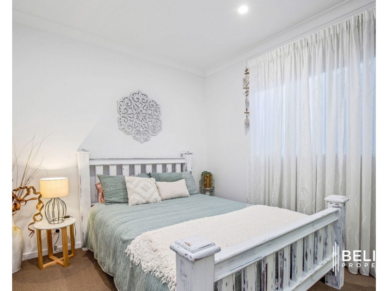 12 Paradise Parade, Jacobs Well QLD 4208