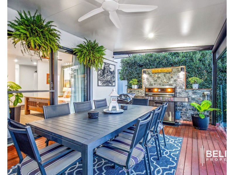 12 Paradise Parade, Jacobs Well QLD 4208