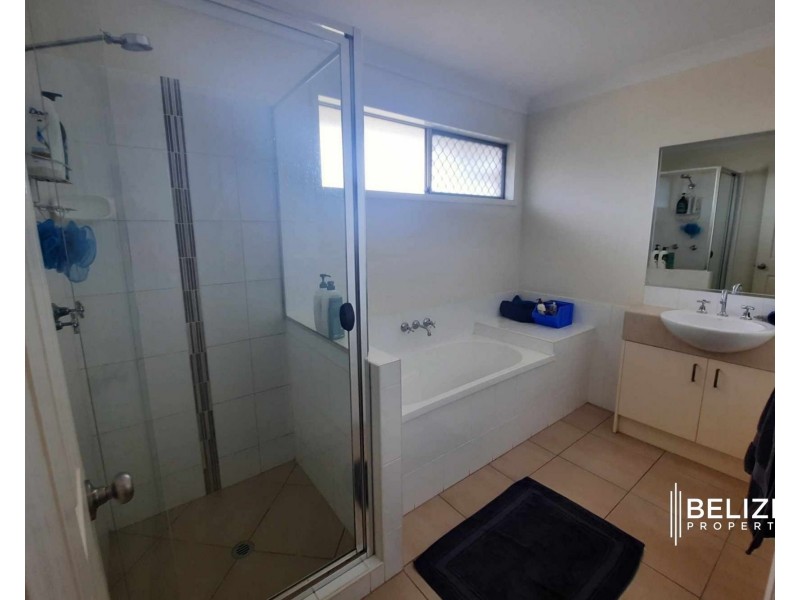 14 Wenck Street, Moura QLD 4718