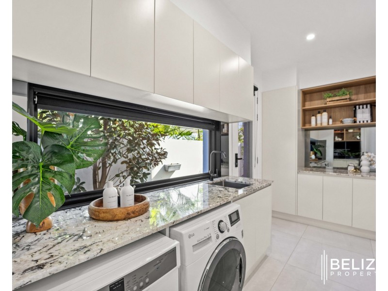 50 Poinciana Place, Jacobs Well QLD 4208