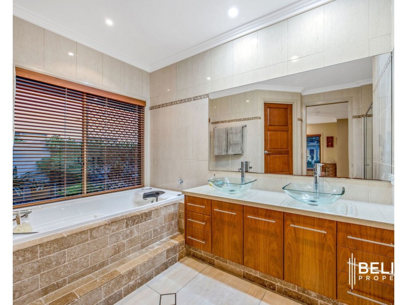 46 Marina Parade, Jacobs Well QLD 4208