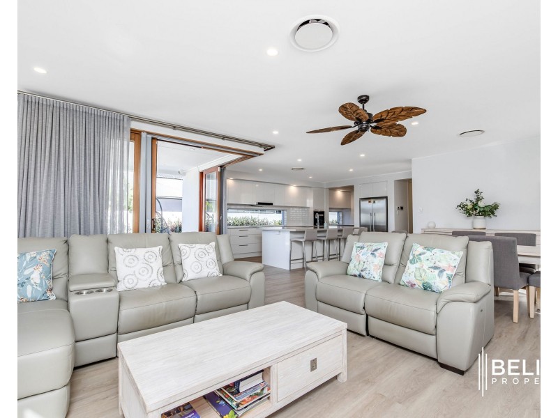 38 Paradise Parade, Jacobs Well QLD 4208