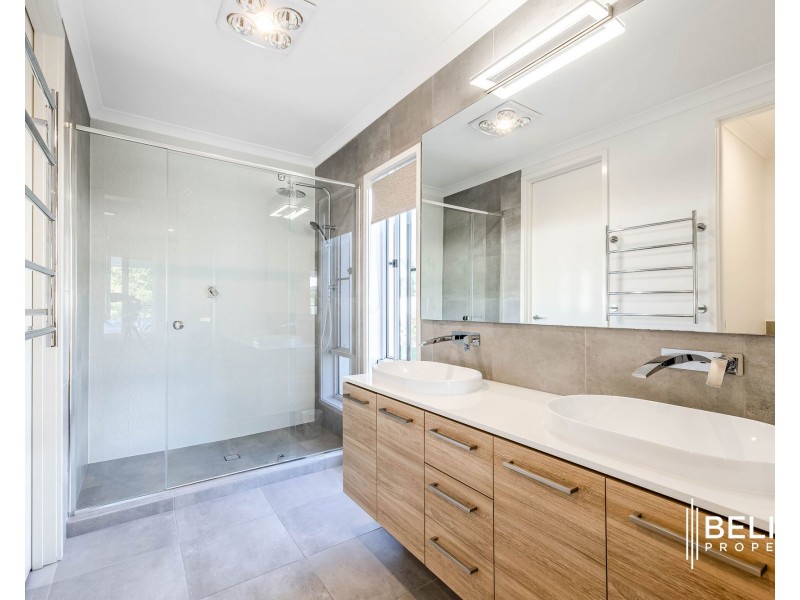 38 Paradise Parade, Jacobs Well QLD 4208