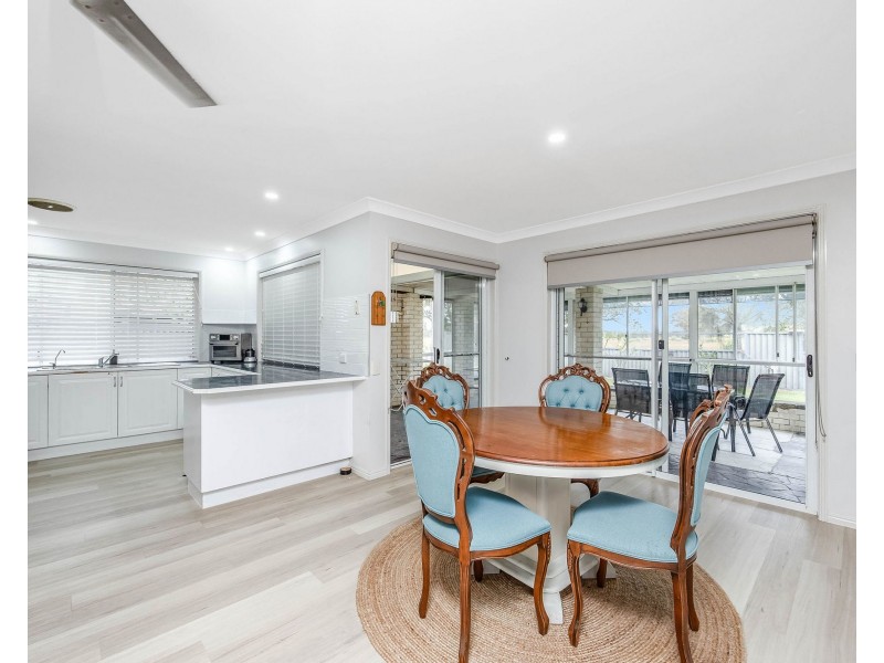 21 The Esplanade, Jacobs Well QLD 4208