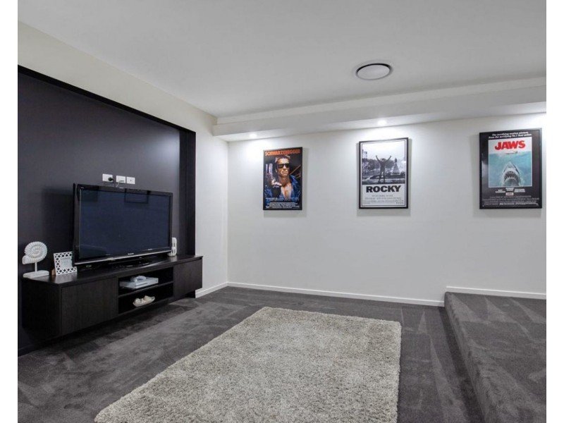 53 Marina Parade, Jacobs Well QLD 4208
