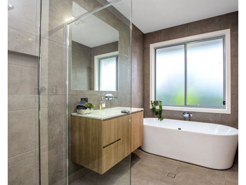53 Marina Parade, Jacobs Well QLD 4208