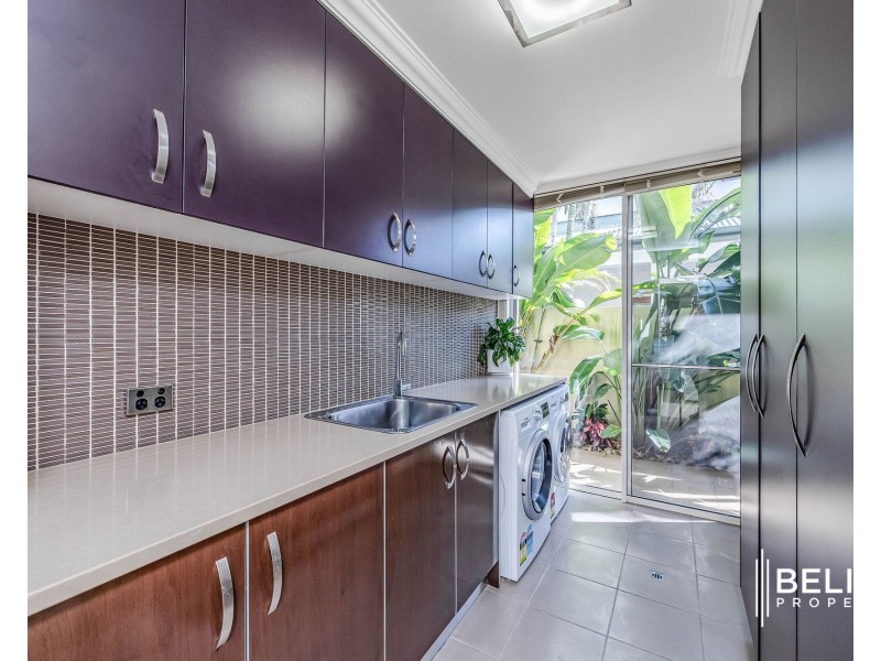 20 Marina Parade, Jacobs Well QLD 4208