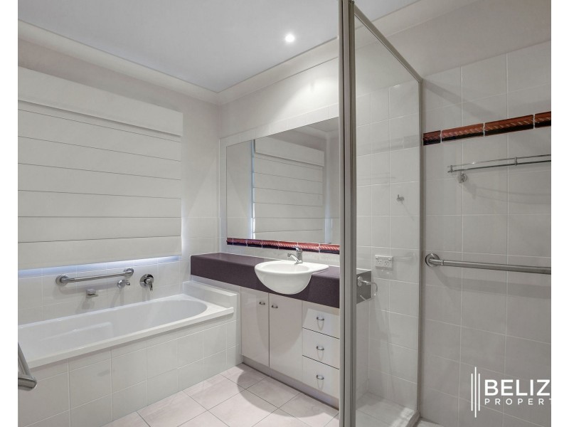 22 Rhiannon Drive, Ashmore QLD 4214