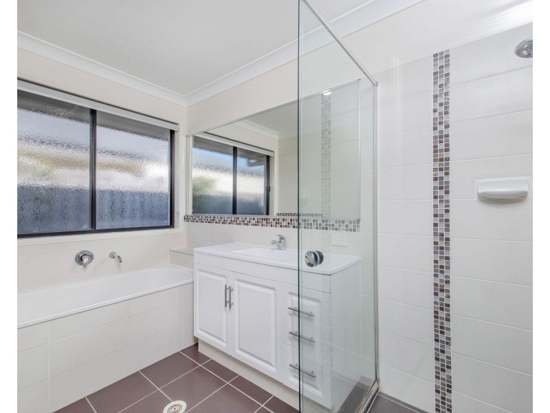 35 Daylesford Circuit, Ormeau QLD 4208