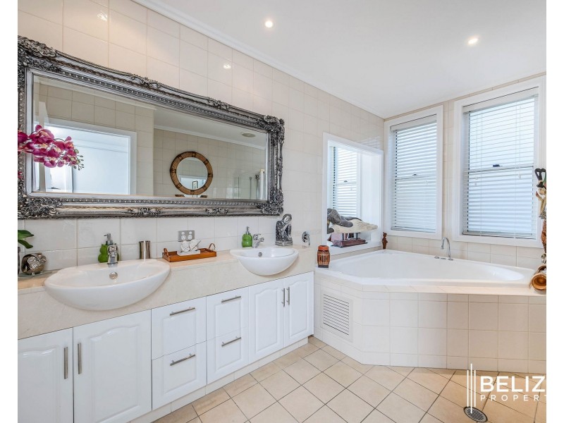 40 Brindabella Close, Coomera Waters QLD 4209