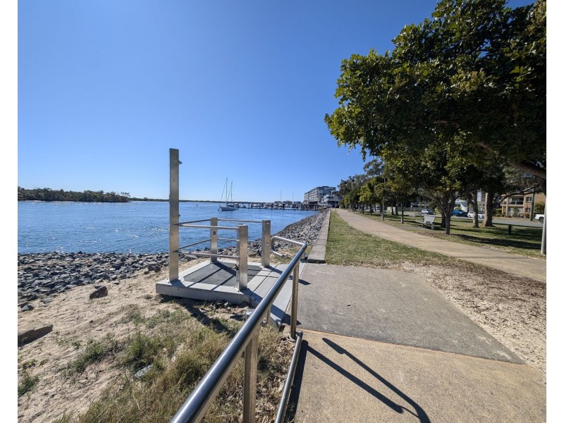 28 Killowill Avenue, Paradise Point QLD 4216