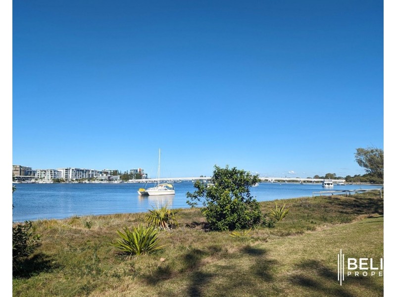 28 Killowill Avenue, Paradise Point QLD 4216