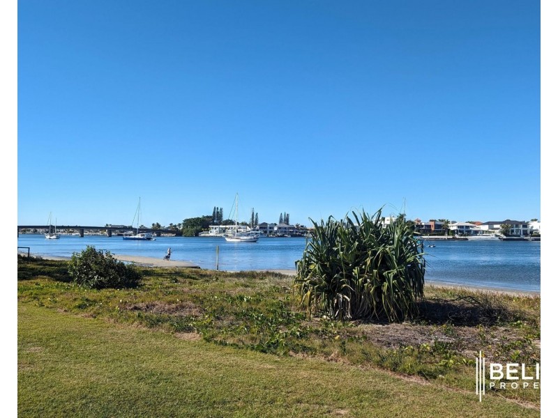 28 Killowill Avenue, Paradise Point QLD 4216