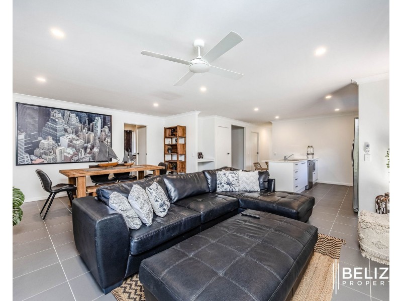 10 Seabright Circuit, Jacobs Well QLD 4208