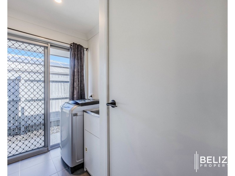 10 Seabright Circuit, Jacobs Well QLD 4208