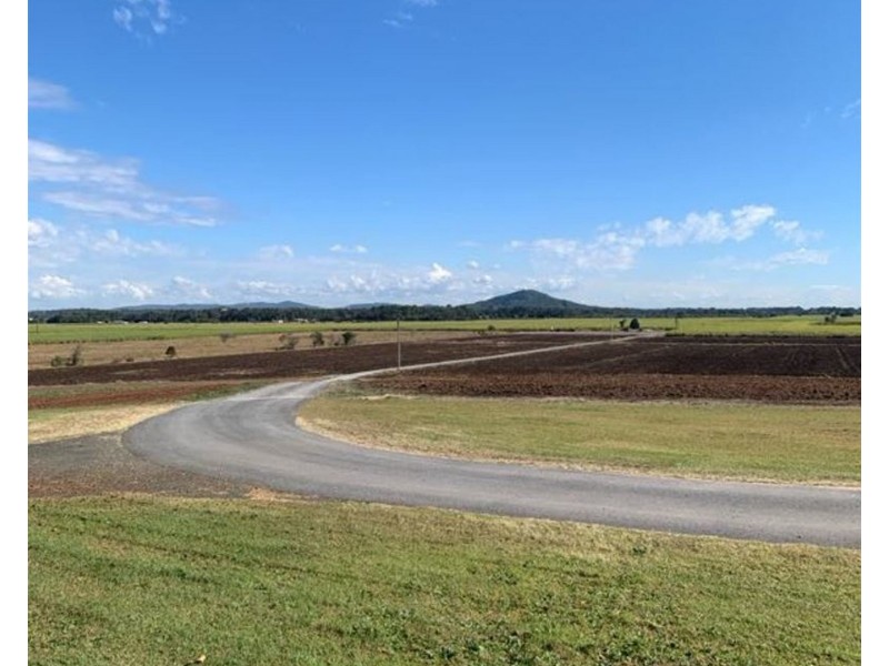 277 Zipfs Road, Alberton QLD 4207