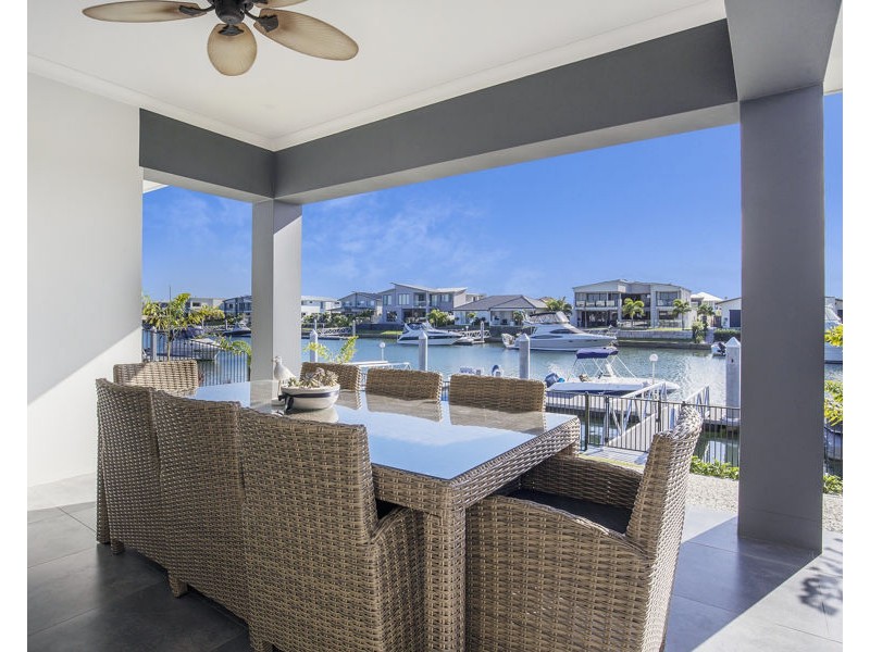 24 Paradise Parade, Jacobs Well QLD 4208