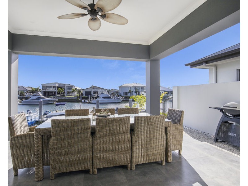 24 Paradise Parade, Jacobs Well QLD 4208