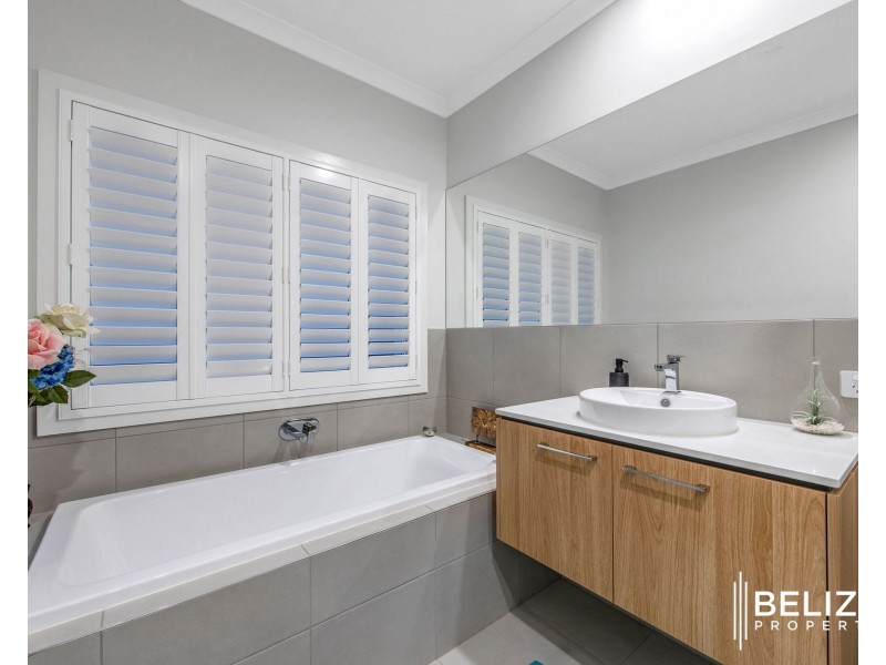 13 Frangipani Court, Jacobs Well QLD 4208