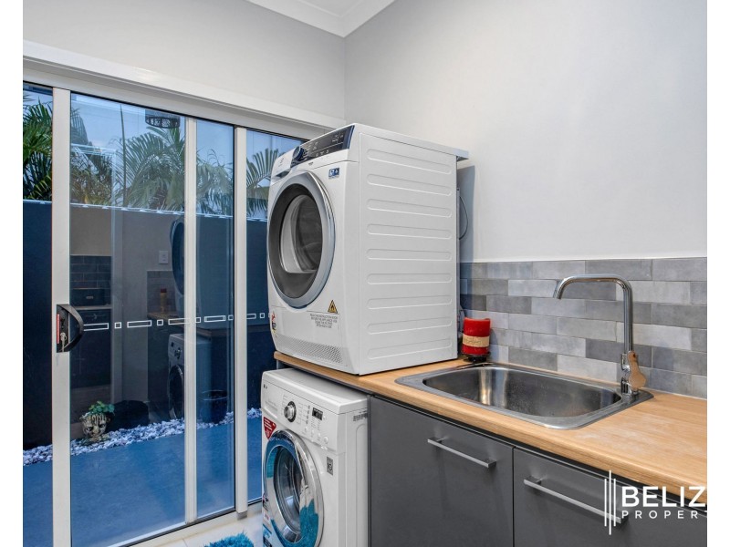 13 Frangipani Court, Jacobs Well QLD 4208