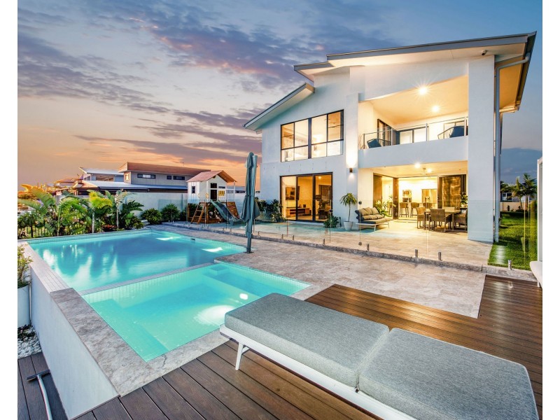 33 Poinciana Place, Jacobs Well QLD 4208