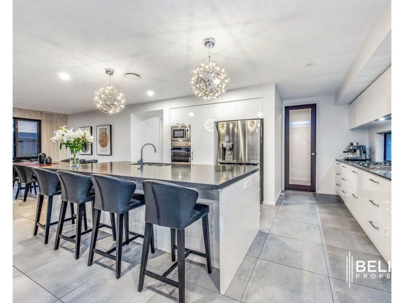 33 Poinciana Place, Jacobs Well QLD 4208