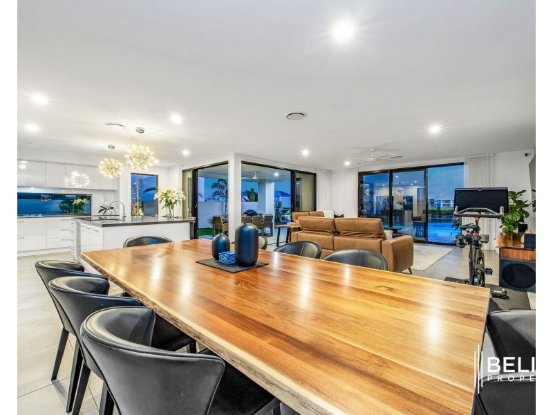 33 Poinciana Place, Jacobs Well QLD 4208